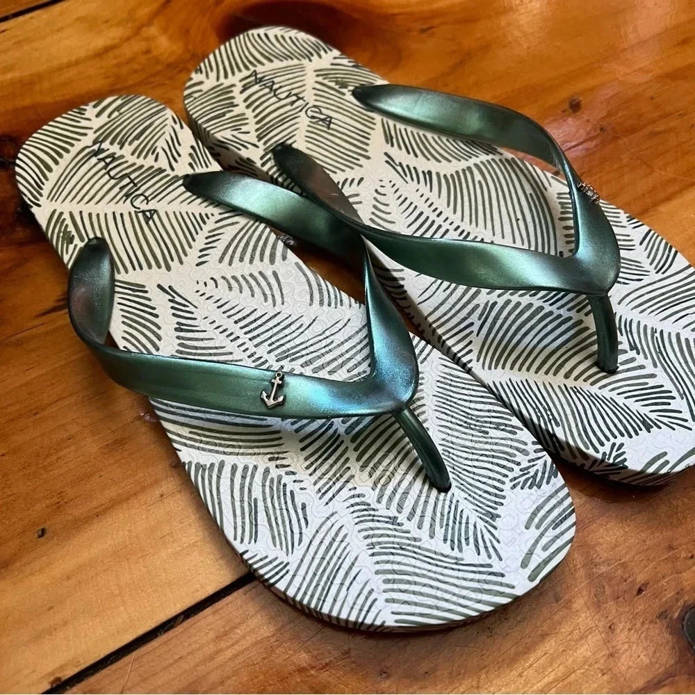 Women’s Nautica sandals - Picture 7 of 7